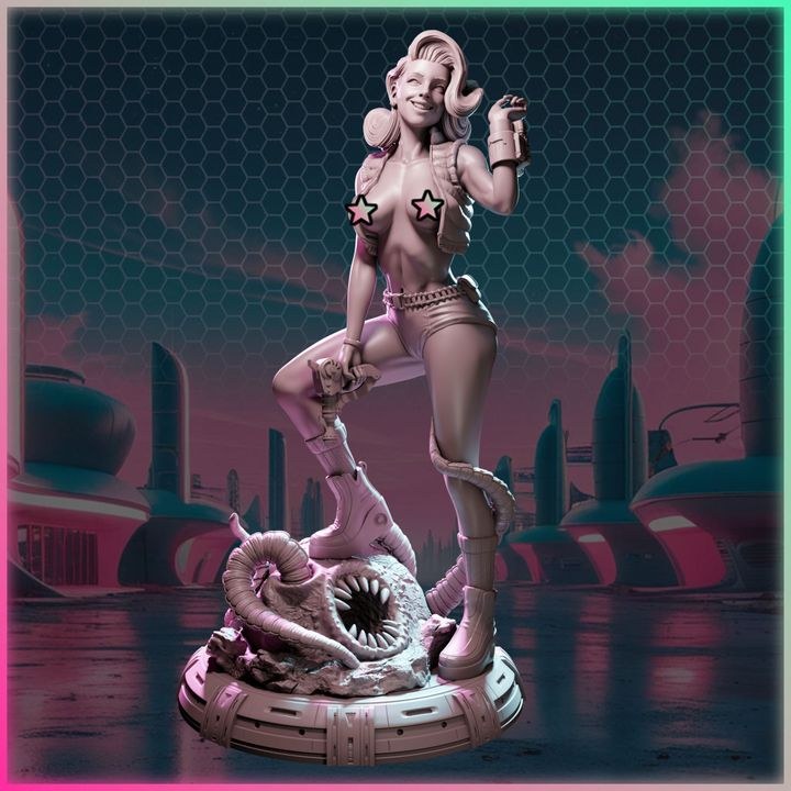 Nova Solstice resin figure