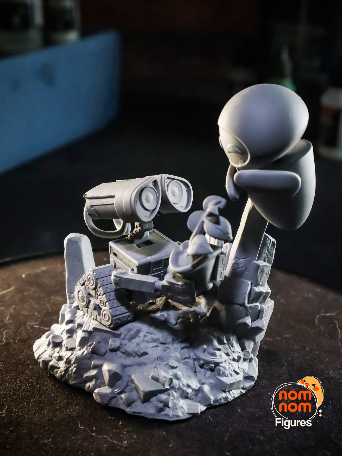Chibi WALL-E and EVE resin figure