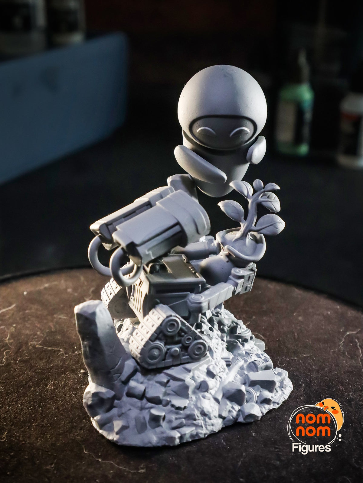Chibi WALL-E and EVE resin figure