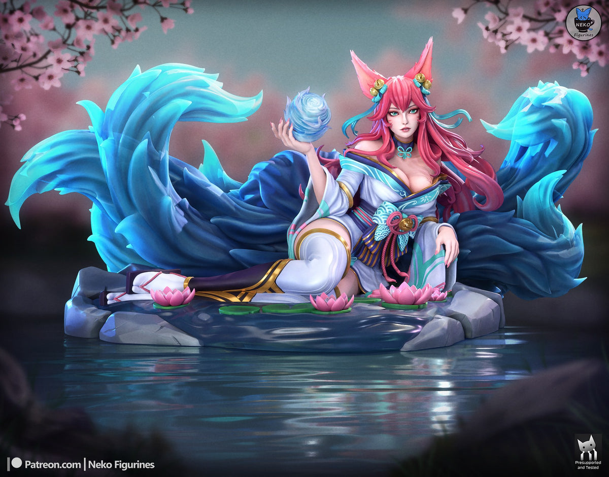 Ahri resin figure