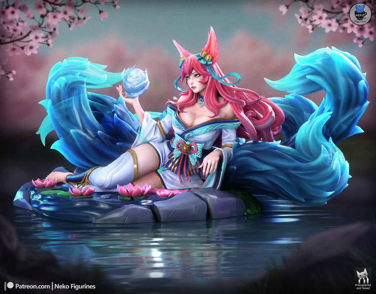 Ahri resin figure