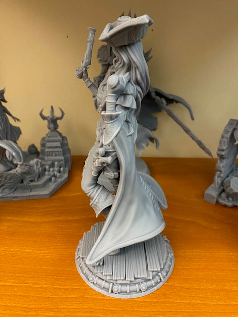 Anne, the Pirate Captain | 32mm–210mm | 3D Printed Figure | Art Piece | Nerikson | Nerdy Creations