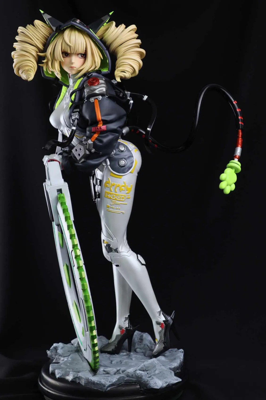 Shiro resin figure