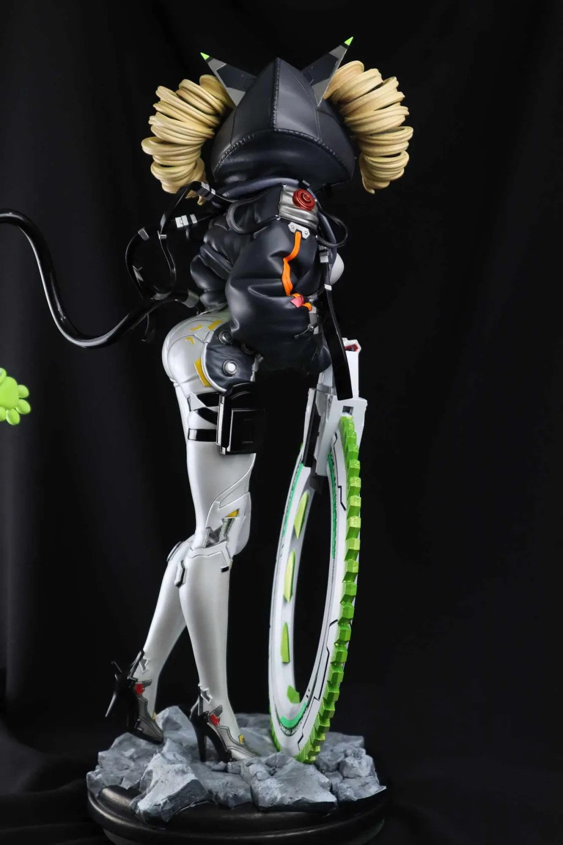 Shiro resin figure