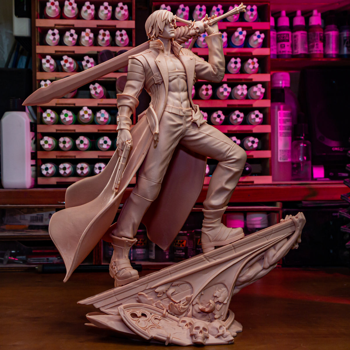 Dante With Coat resin figure