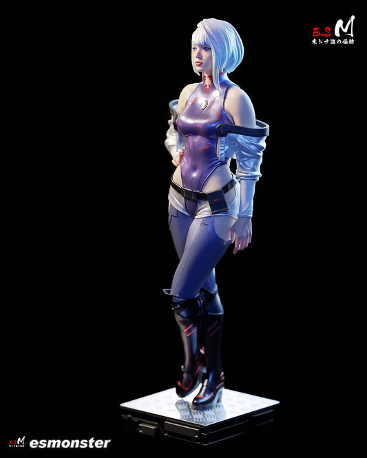 Lucy resin figure