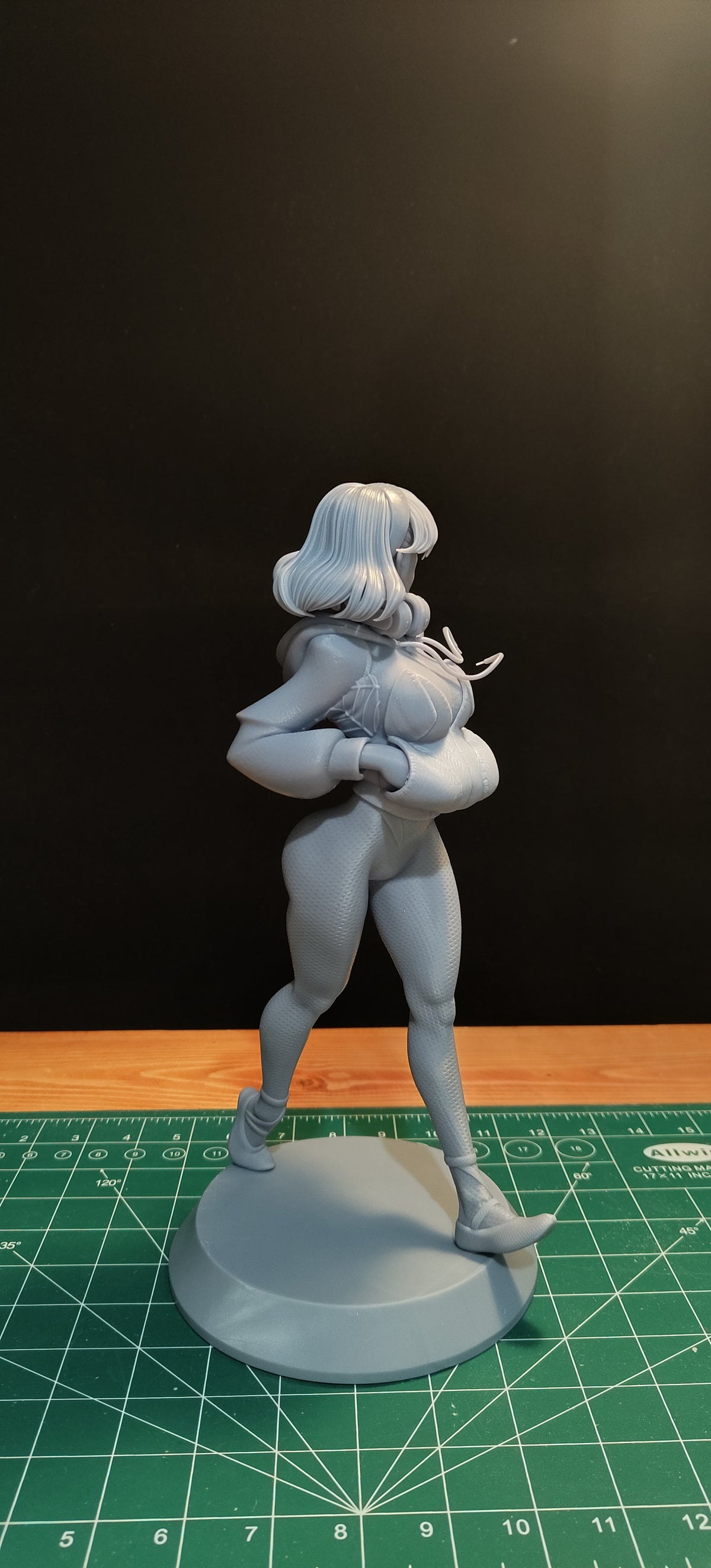 White Spider Gwen resin figure