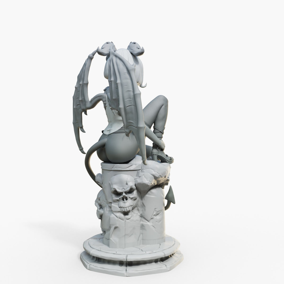 Zarina resin figure