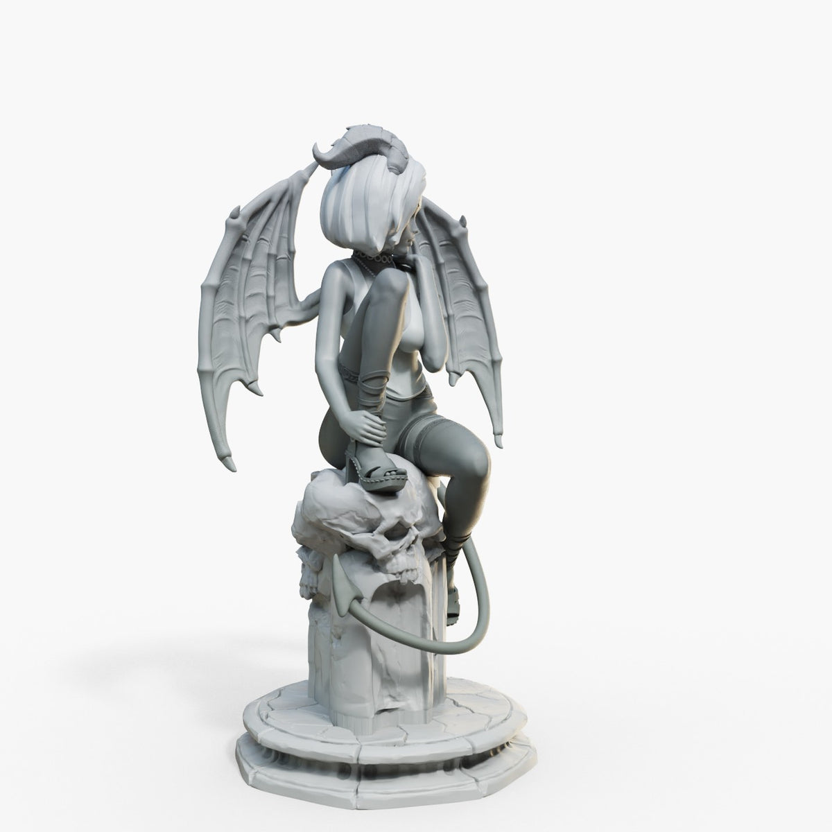 Zarina resin figure