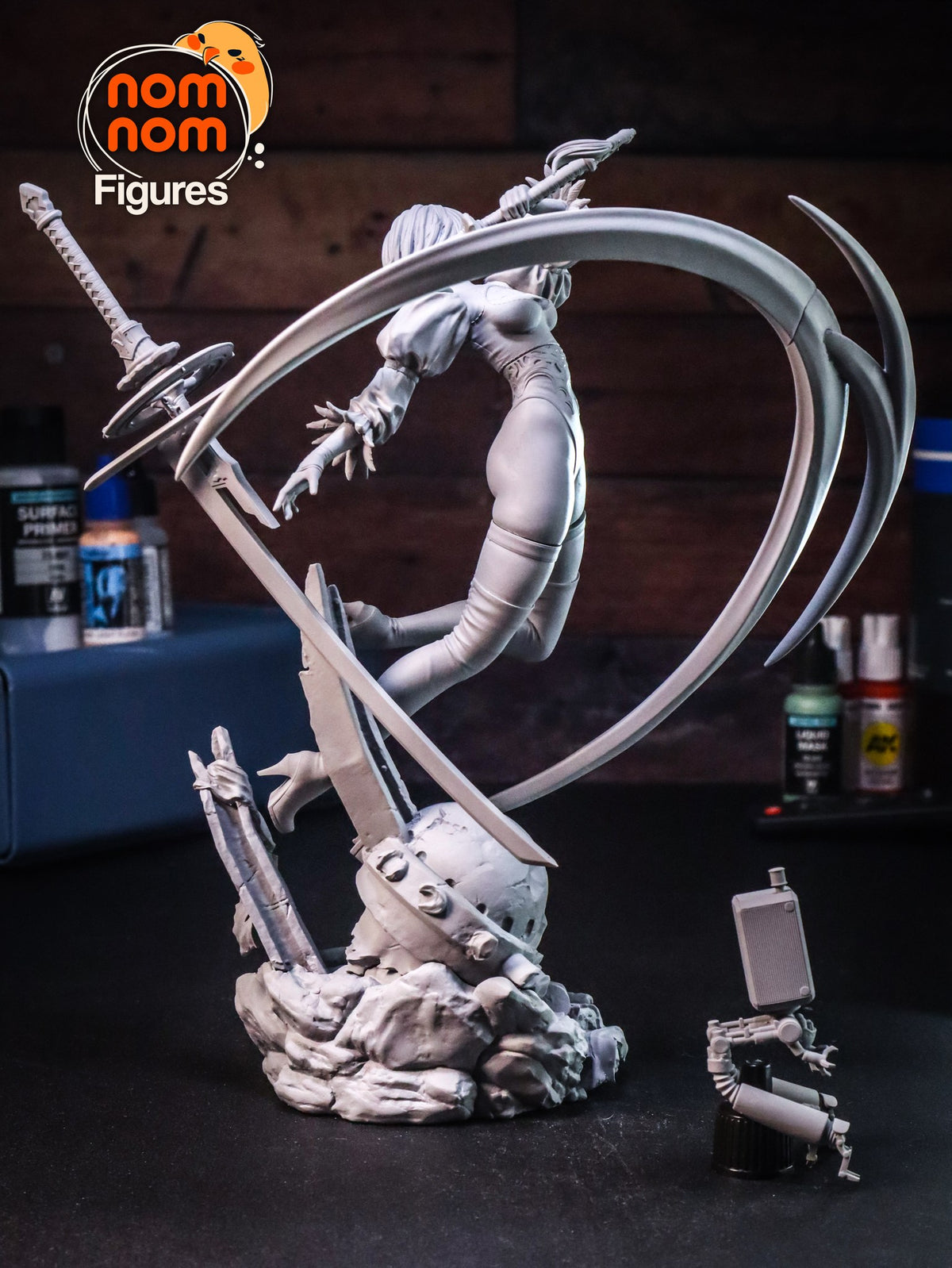 2B resin figure