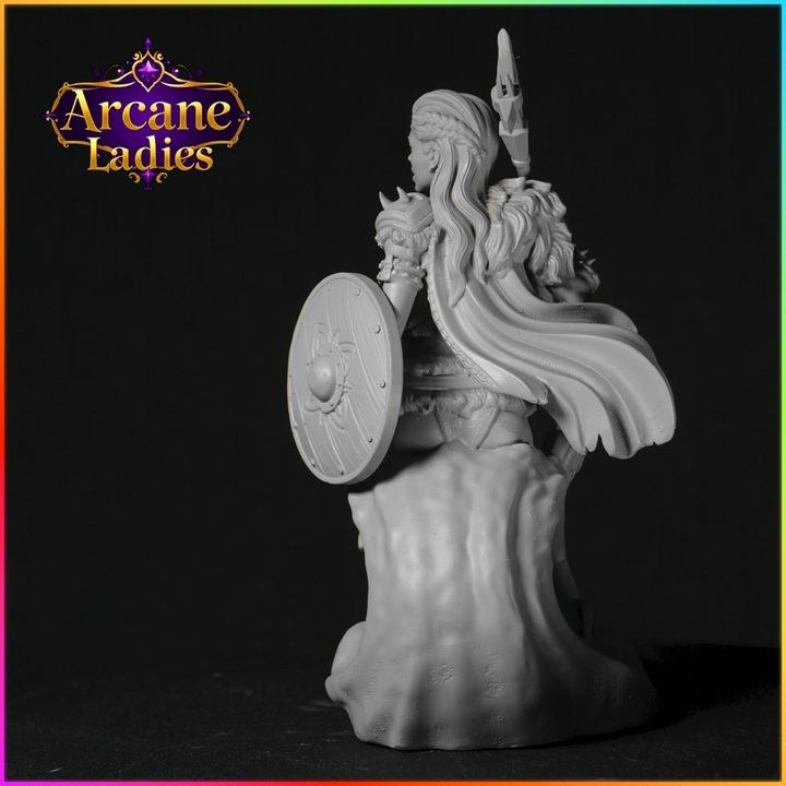 Liv resin figure
