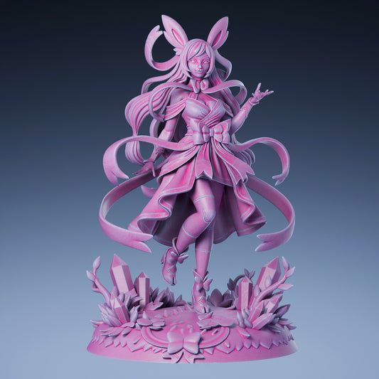 Sylvi resin figure