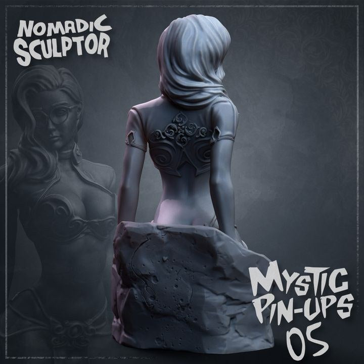 Mystic Pin-Up 05 resin figure