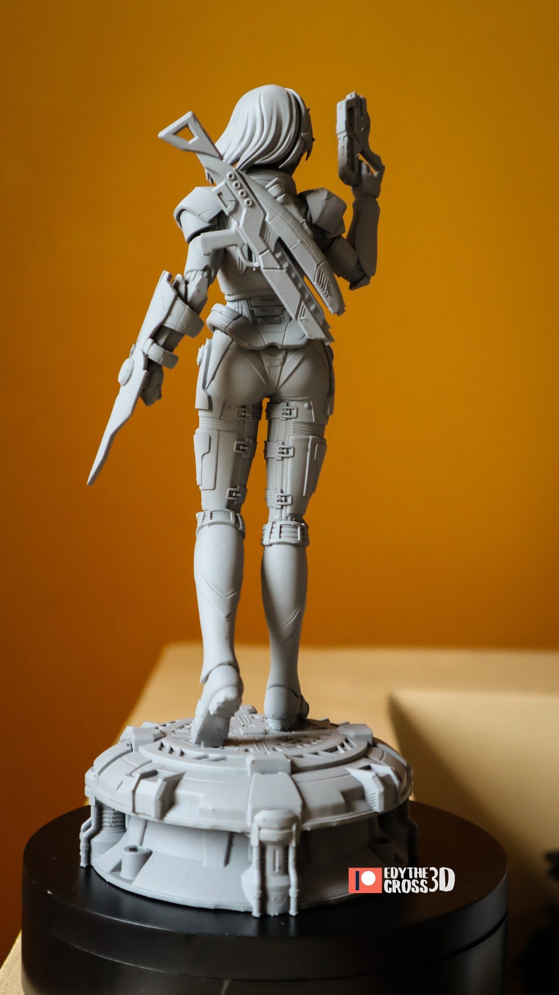 Female Shepard resin figure