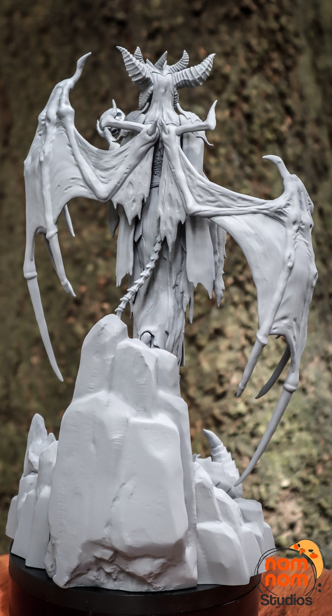 Lilith resin figure