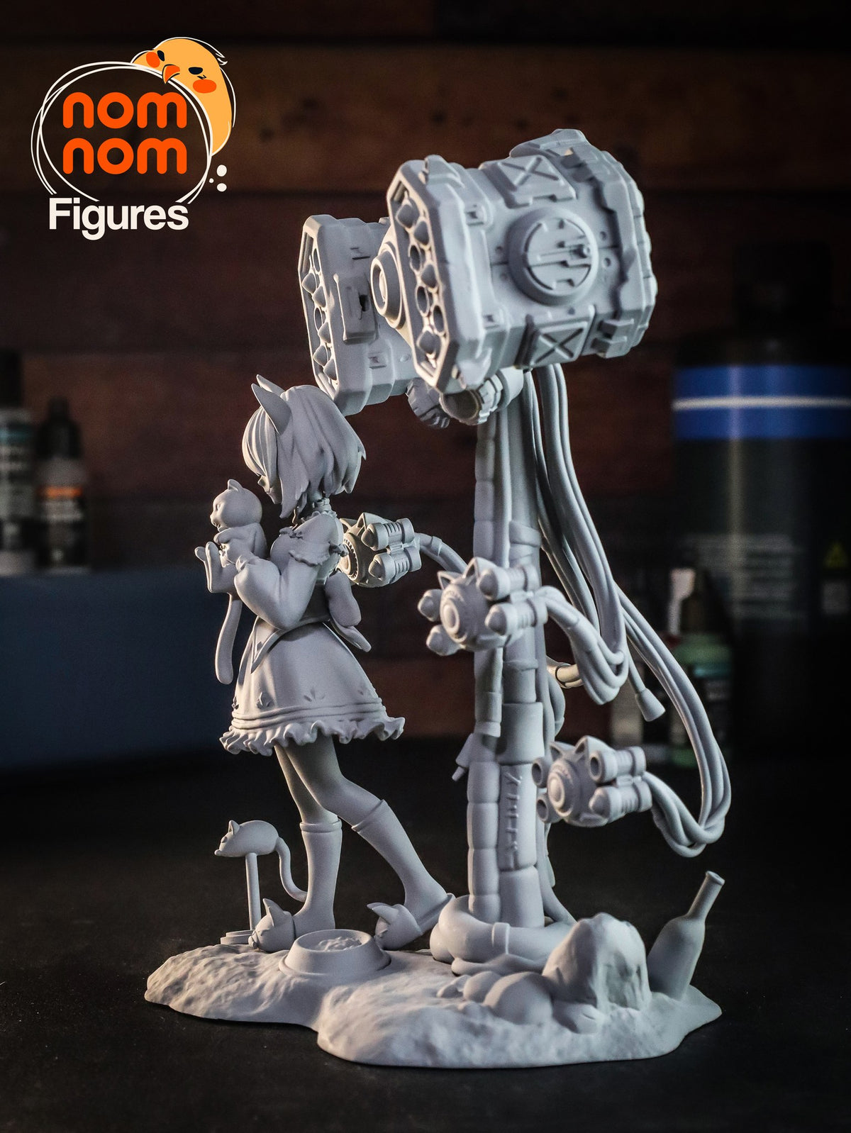 Luna and Tofu resin figure