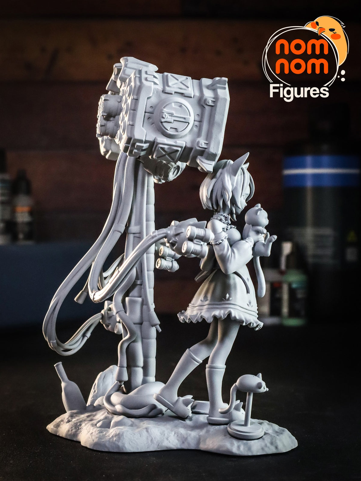 Luna and Tofu resin figure