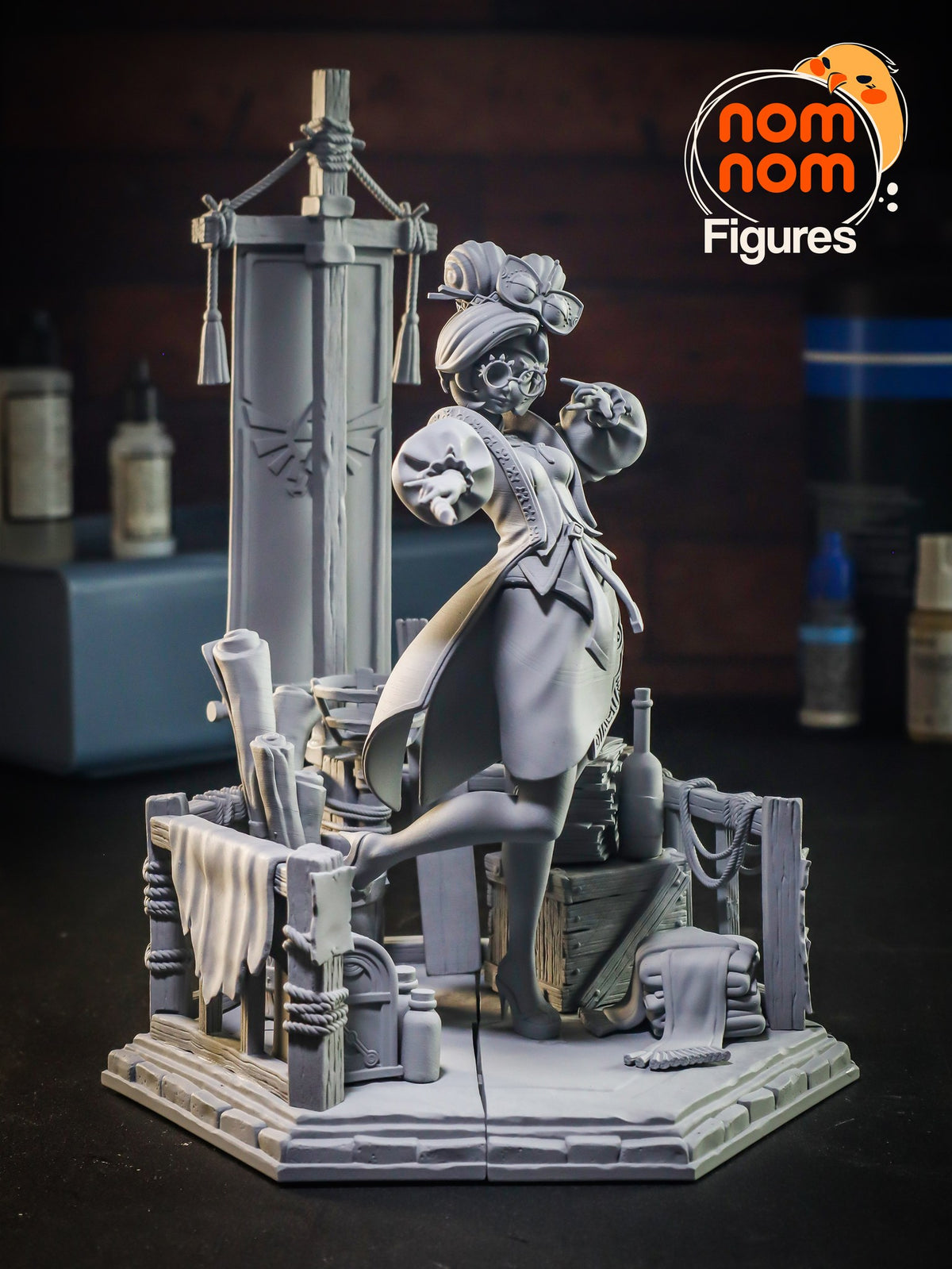 Purah resin figure