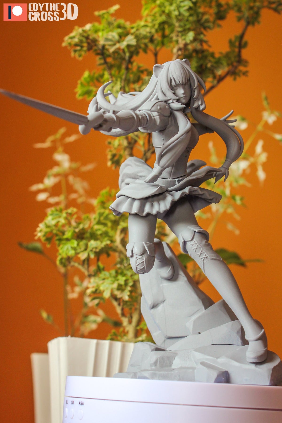 Raphtalia resin figure