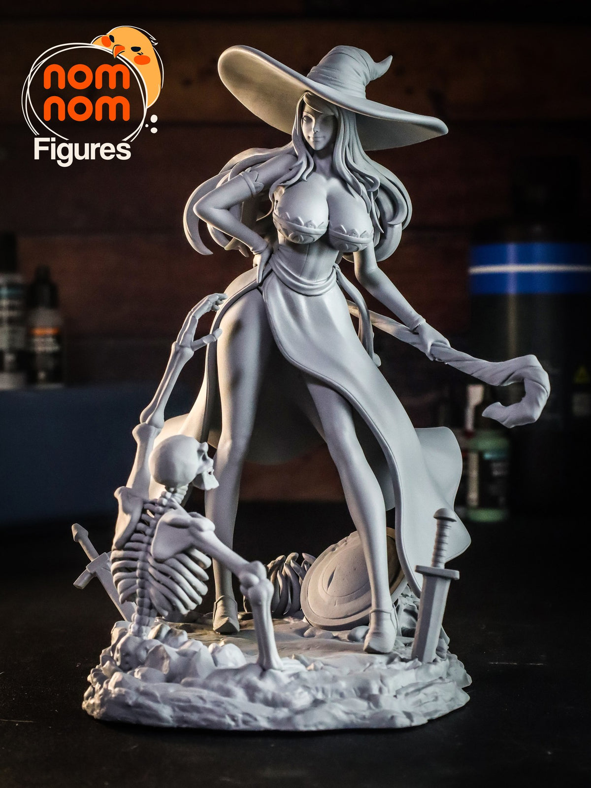 Sorceress resin figure