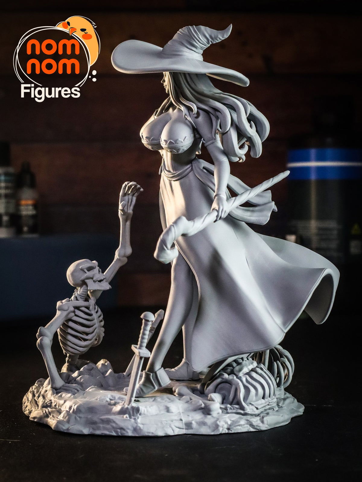 Sorceress resin figure