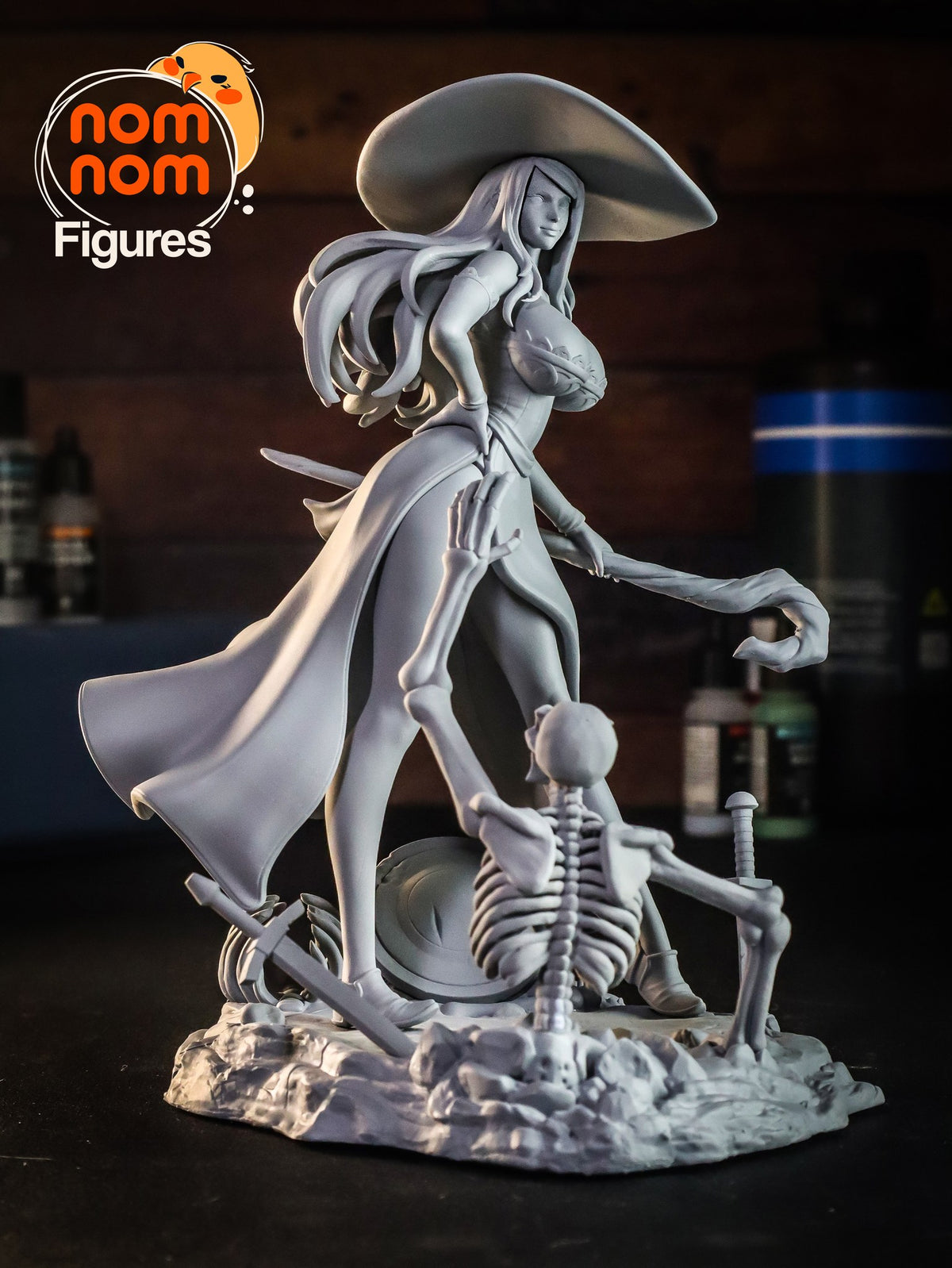Sorceress resin figure