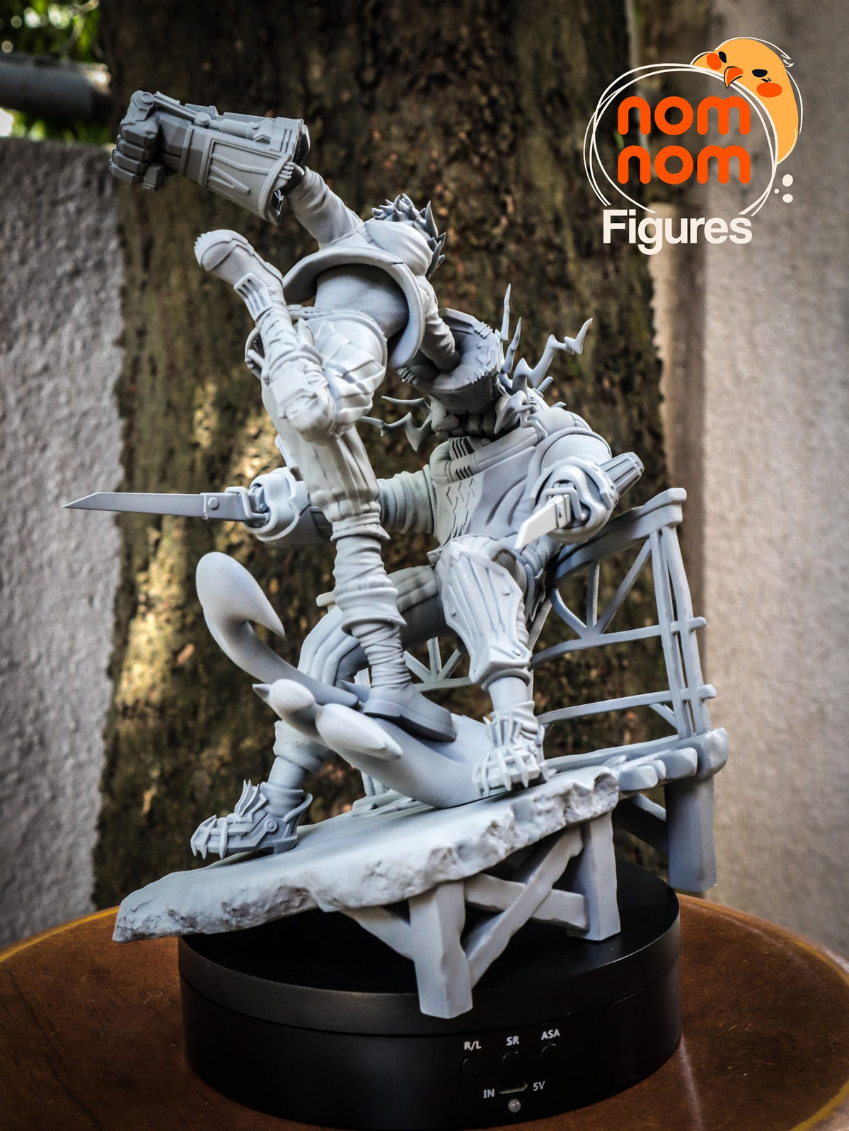 Vi resin figure