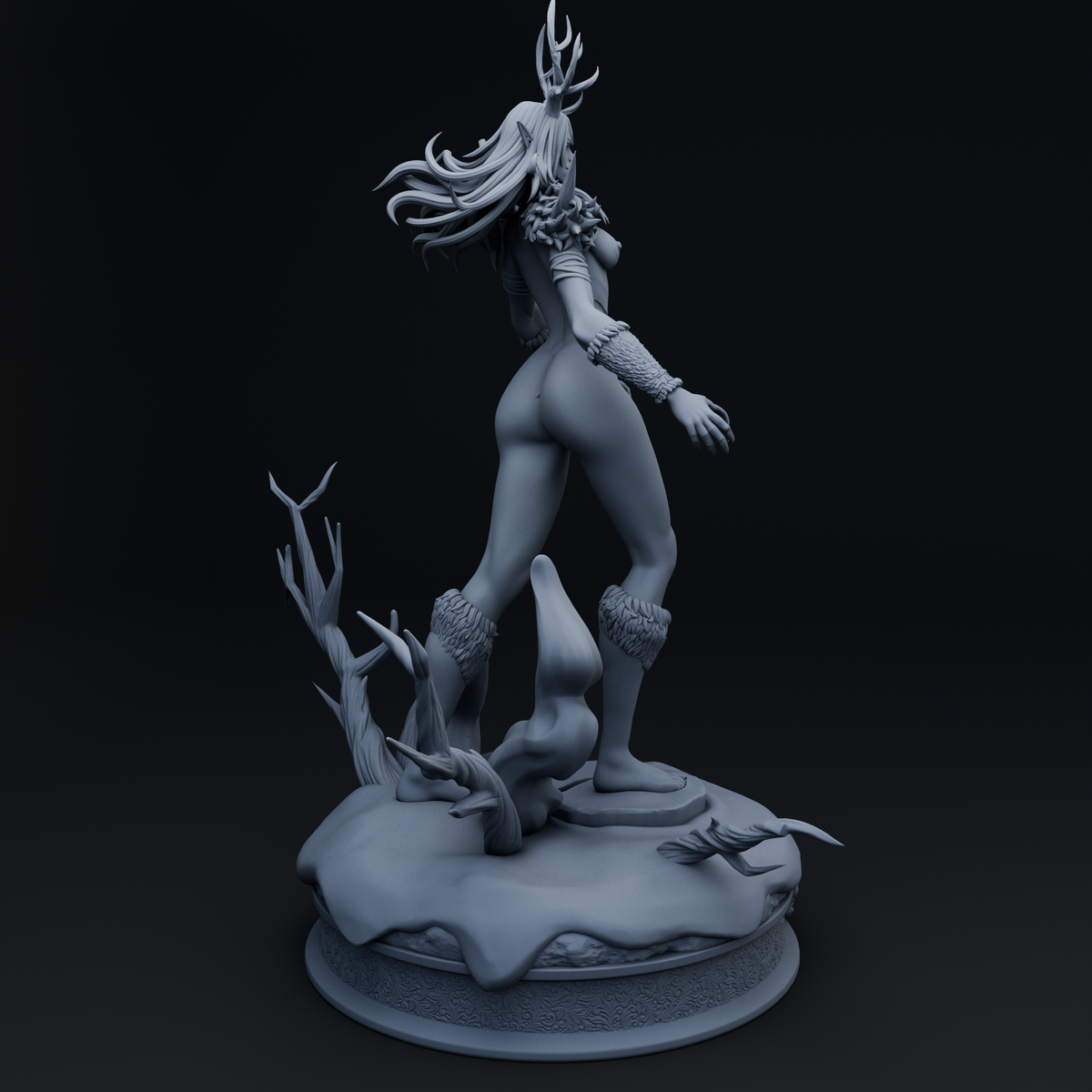 Iskara resin figure