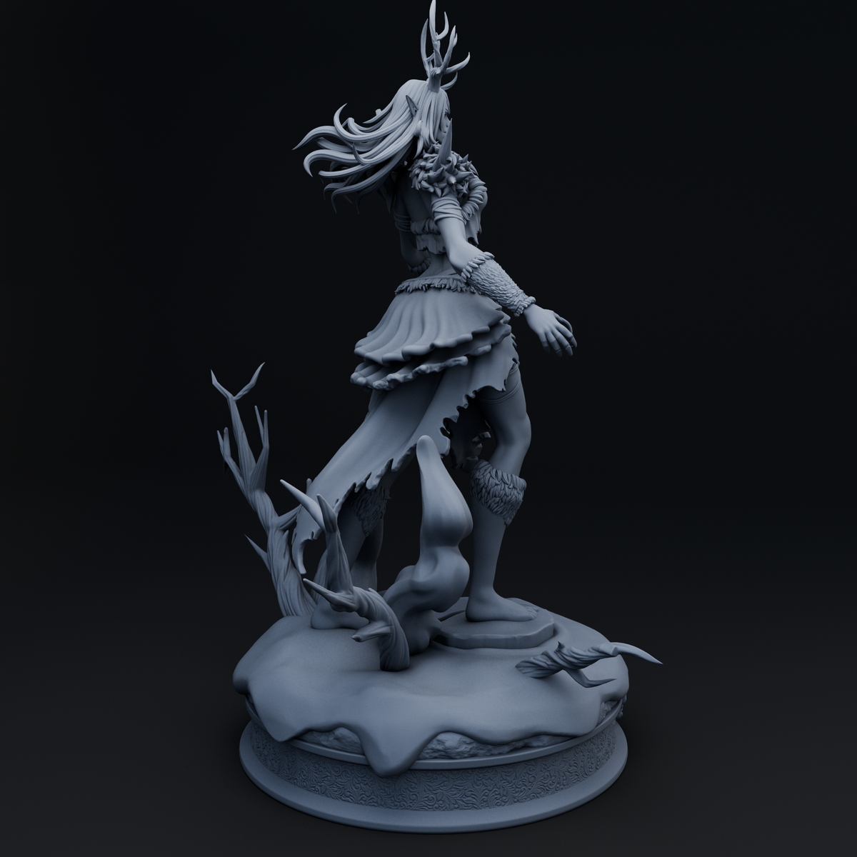 Iskara resin figure