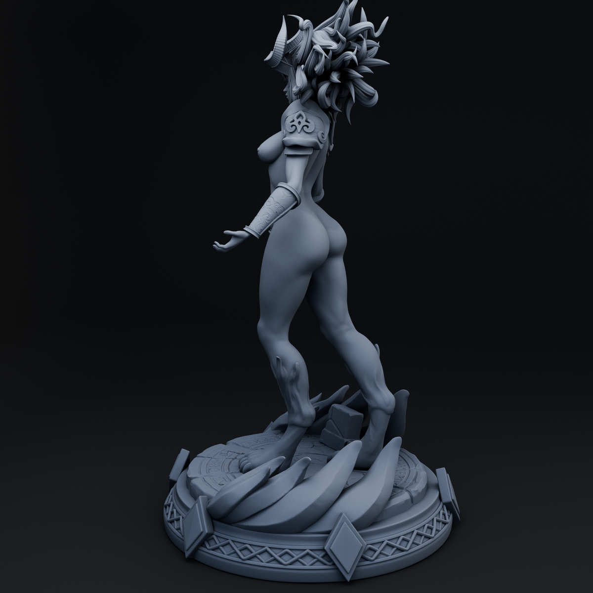 Qirel resin figure