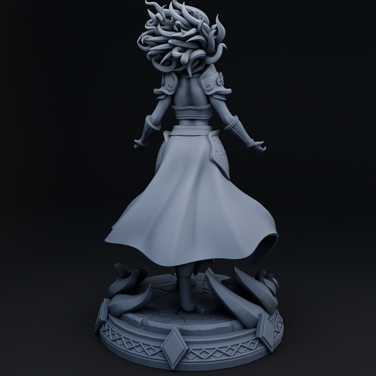 Qirel resin figure