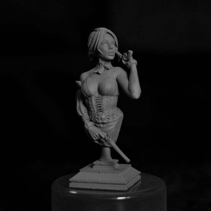 Idina Stratford resin figure