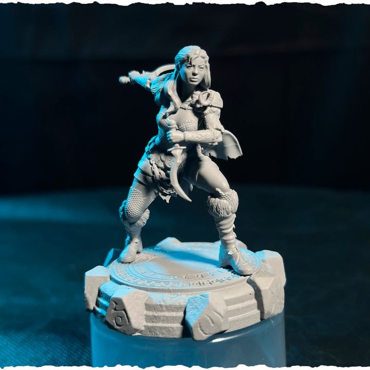 Kara resin figure