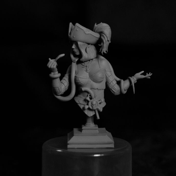 Minerva Payton resin figure