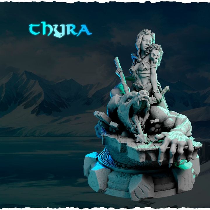 Thyra resin figure